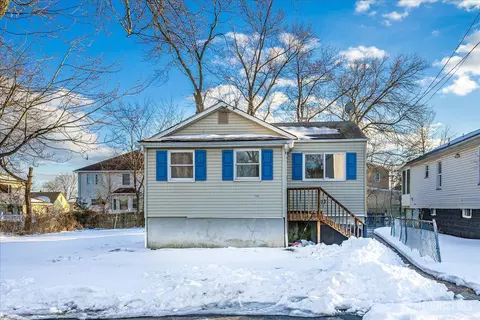 139 Fiat Ave, Iselin, NJ 08830