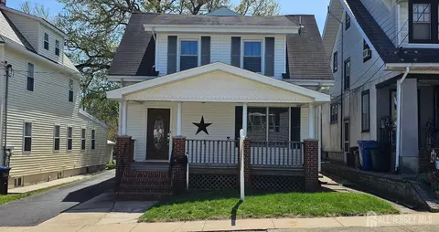 22 Roosevelt St, South River, NJ 08882