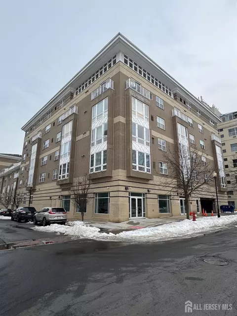 358 Rector St #308, Perth Amboy, NJ 08861
