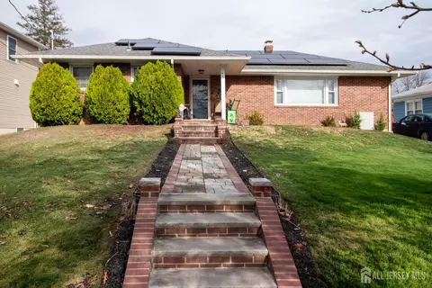 46 N Edward St, Sayreville, NJ 08872