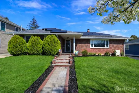 46 N Edward St, Sayreville, NJ 08872