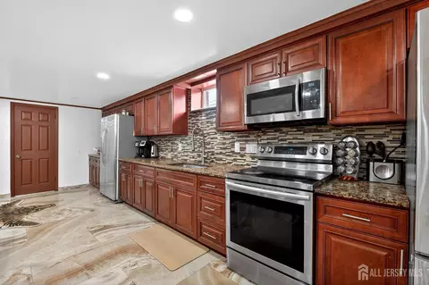 Kitchen - 6 E 2nd St, Port Reading, NJ 07064 photo 4 of 5