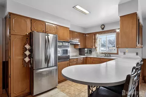 Kitchen - 6 E 2nd St, Port Reading, NJ 07064 photo 1 of 5