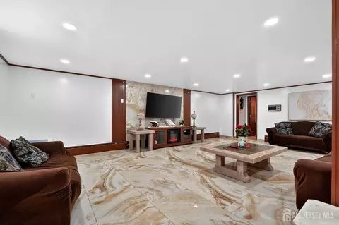 Living - 6 E 2nd St, Port Reading, NJ 07064 photo 3 of 3