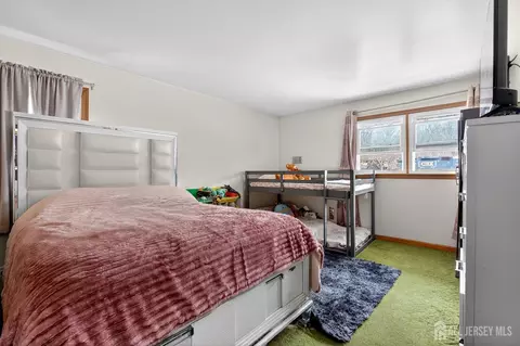Bedroom - 6 E 2nd St, Port Reading, NJ 07064 photo 5 of 7