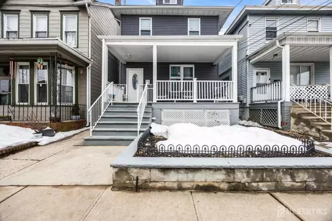 135 Brighton Ave, Perth Amboy, NJ 08861