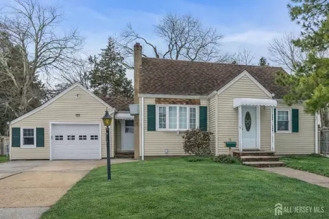23 Cleveland Ave, East Brunswick, NJ 08816