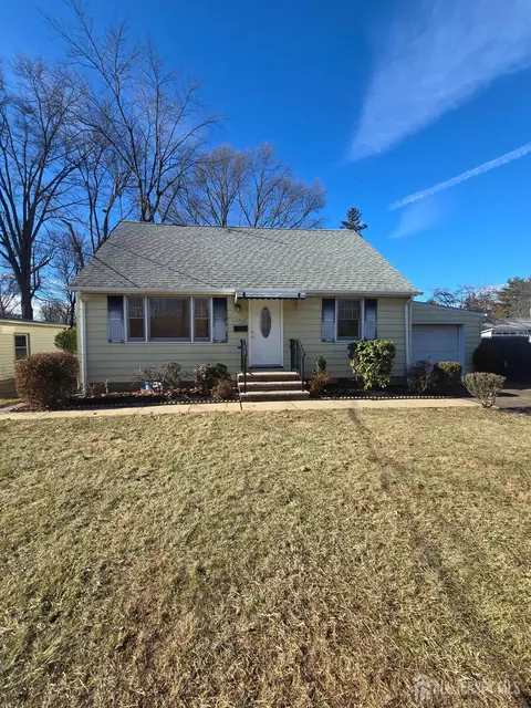 1712 Kenyon Ave, South Plainfield, NJ 07080