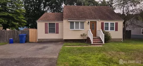 20 Borghaus Rd, Helmetta, NJ 08828
