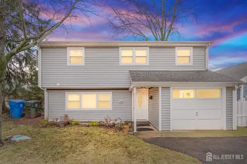 22 N Oak Ave N, Iselin, NJ 08830