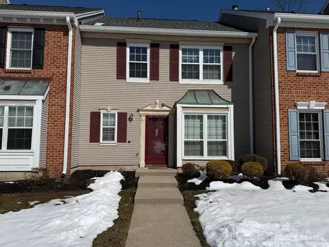 358 Hadleigh Ln, North Brunswick, NJ 08902