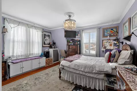 Bedroom - 151 Beechwood Ave, Middlesex, NJ 08846 photo 5 of 9