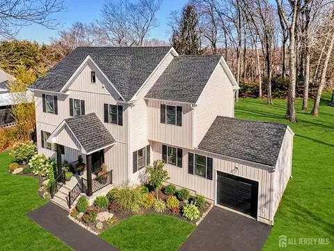 290 Fresh Ponds Rd, South Brunswick, NJ 08852