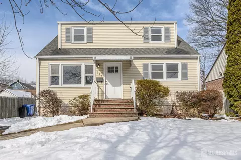 311 Chestnut St, Middlesex, NJ 08846 photo 1