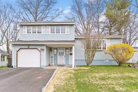 69 Stevens Ave, Old Bridge, NJ 08857