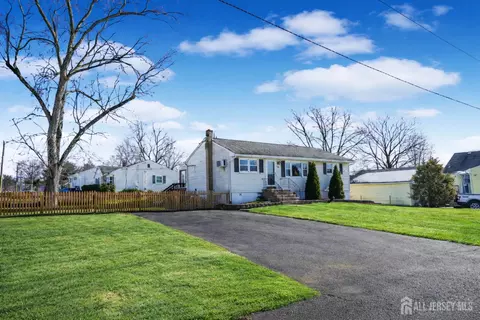 2401 Cooper St, Piscataway, NJ 08854