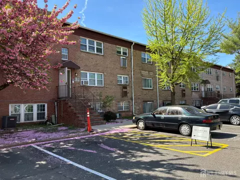 432 College Dr #432, Edison, NJ 08817