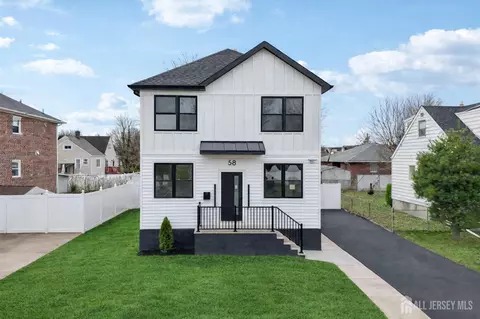 58 Fern St, Edison, NJ 08817