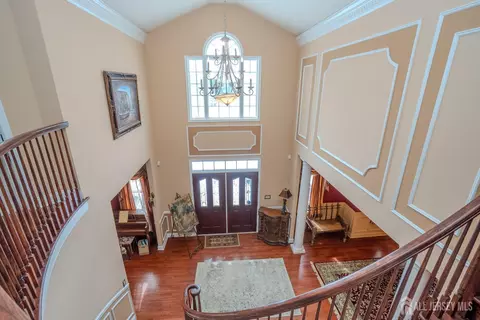 Entry Way - 2 Rustic Ct, Monroe, NJ 08831 photo 6 of 9