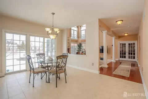 Entry Way - 2 Rustic Ct, Monroe, NJ 08831 photo 5 of 9