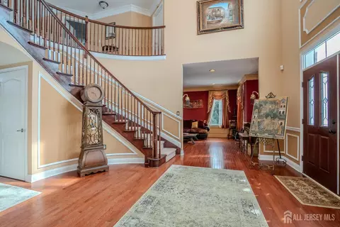 Entry Way - 2 Rustic Ct, Monroe, NJ 08831 photo 2 of 9