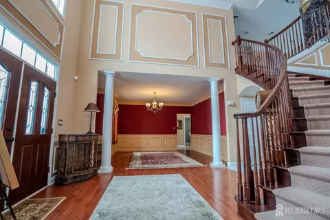 Entry Way - 2 Rustic Ct, Monroe, NJ 08831 photo 3 of 9