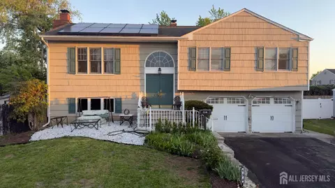 134 Benart Pl, Middlesex, NJ 08846