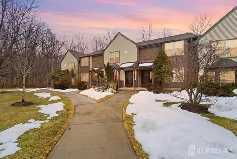 1103 Hickory Ct, South Brunswick, NJ 08852