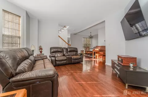 66 Tennyson Rd, East Windsor, NJ 08520