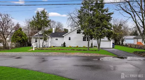 43 John St, Spotswood, NJ 08884