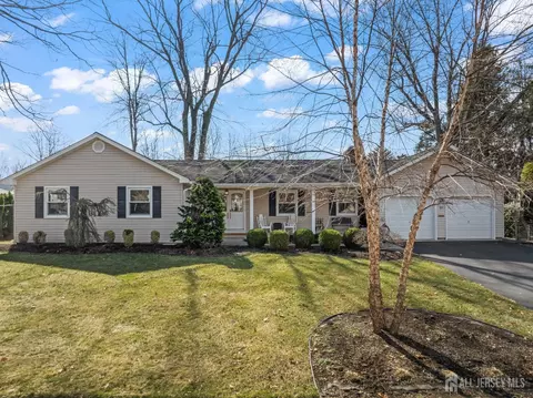 17 Carter Rd, East Brunswick, NJ 08816