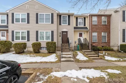 3 Siedler Ln, Sayreville, NJ 08872