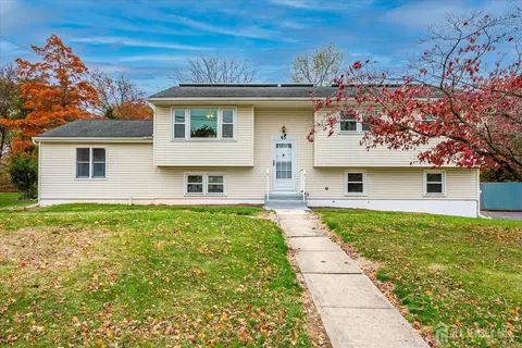 45 Mitchell Ave, Piscataway, NJ 08854