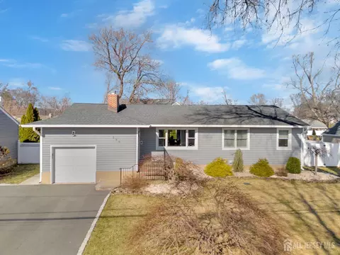 230 Melrose Ave, Middlesex, NJ 08846