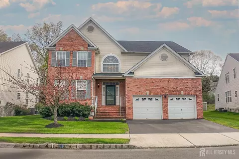 47 Bay Hill Blvd, Monroe, NJ 08831