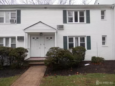 39 Garfield Park Rd #B, Edison, NJ 08837