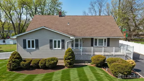 35 Thompson Ave, Fords, NJ 08863