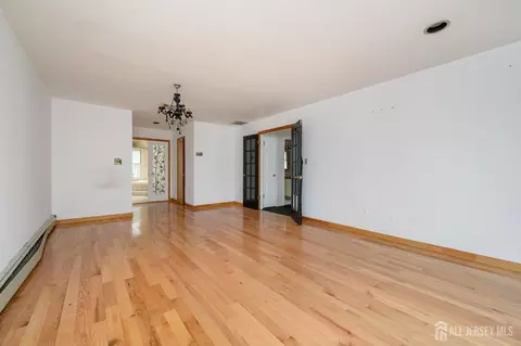 Living - 9 Southfork Dr, Jackson, NJ 08527 photo 8 of 10