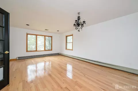Living - 9 Southfork Dr, Jackson, NJ 08527 photo 6 of 10