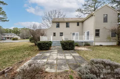 Exterior - 9 Southfork Dr, Jackson, NJ 08527 photo 4 of 10