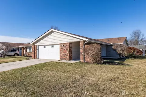 213 Doremus Dr #C, Monroe, NJ 08831