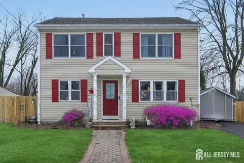 9 Diamond Ct, East Brunswick, NJ 08816