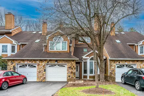 36 Ravenswood Ct, Edison, NJ 08820