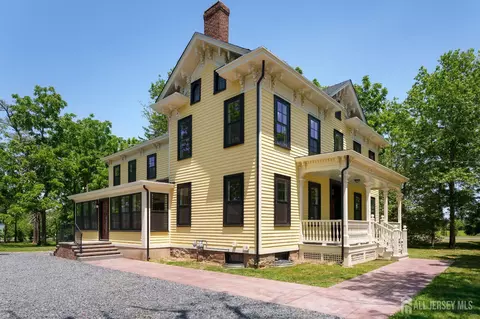 784 Ridge Rd, South Brunswick, NJ 08852