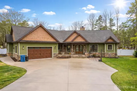 94 E Pleasant Grove Rd, Jackson, NJ 08527