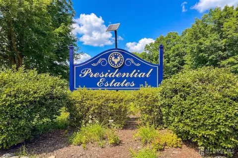 26 Carter Dr, Old Bridge, NJ 08857