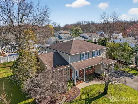 7 James Ave, South Brunswick, NJ 08824