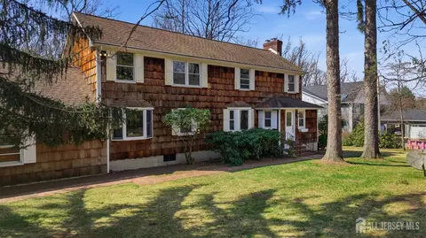 76 Telegraph Hill Rd, Holmdel, NJ 07733