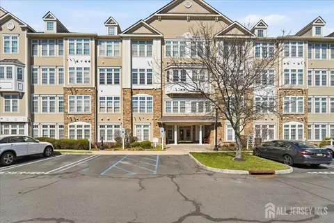 3312 Cedar Village Blvd, East Brunswick, NJ 08816