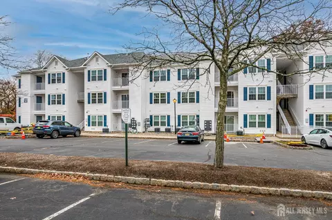 1223 Waterford Dr, Edison, NJ 08817
